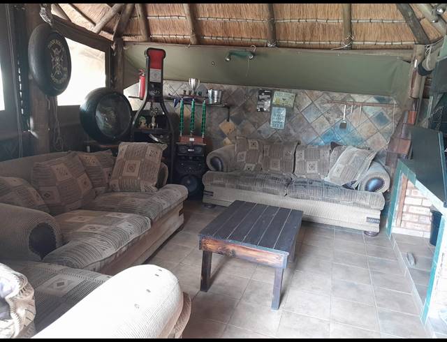 4 BEDROOM HOUSE FOR SALE IN WATERVAL EAST